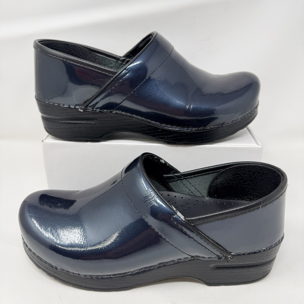 Dansko Professional Blue Patent Leather Clogs Nurse Work Shoe 38 Women's 7.5-8
